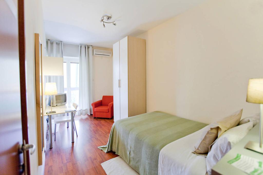 Rent Vesuvio 5* Naples