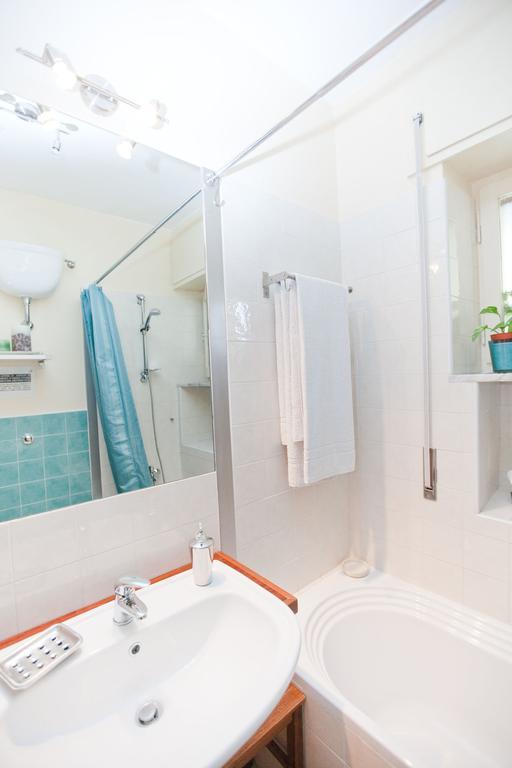 Couette-café Rent Vesuvio 5*